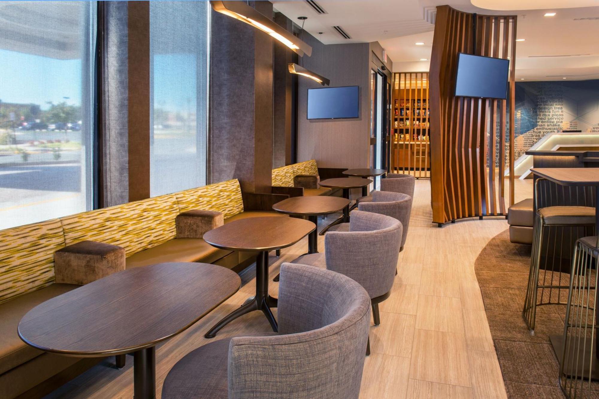 Springhill Suites By Marriott Gainesville Haymarket Экстерьер фото